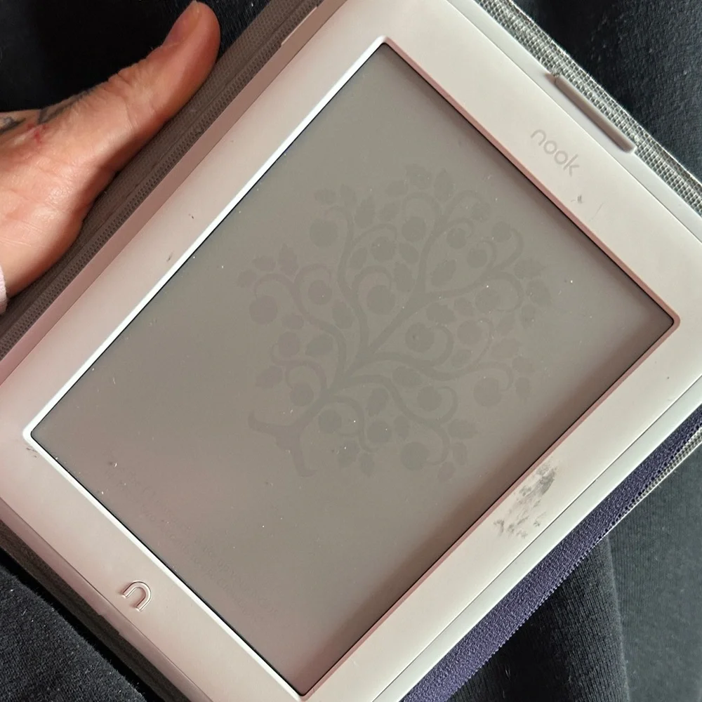 Nook vibrant ereader